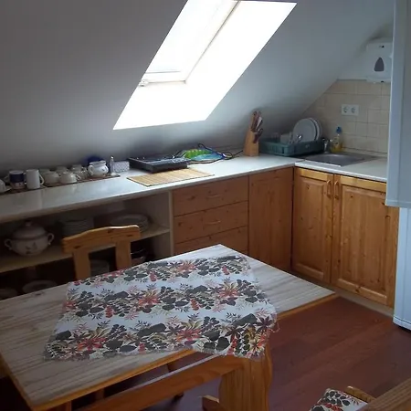 Gadányi és Lovarda 3*